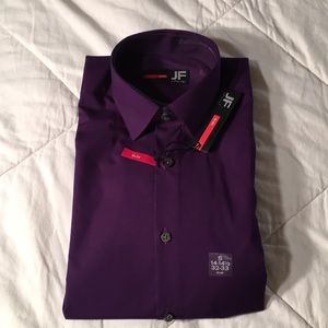 Men’s long sleeved dress shirt